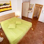 Mihaela Vendégház Fažana