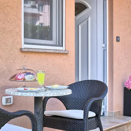 Mihaela Guest house