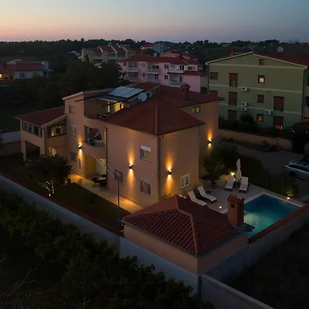 Mihaela Guest house 3*
