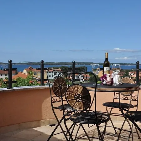 Mihaela Guest house