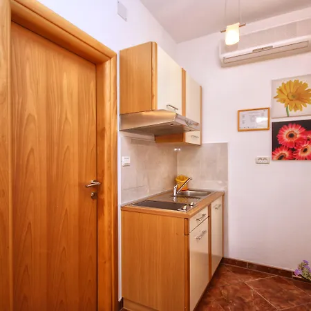 Mihaela 4*