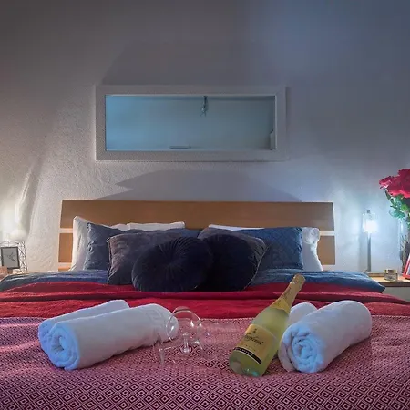 Mihaela 3* פאז'אנה