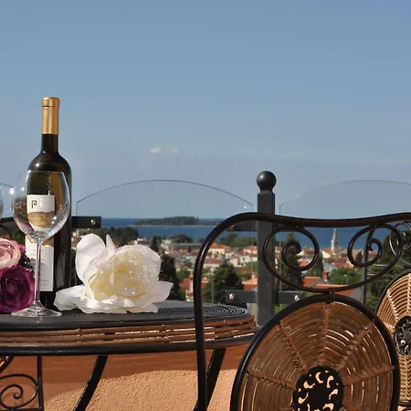 Mihaela בית הארחה 3*