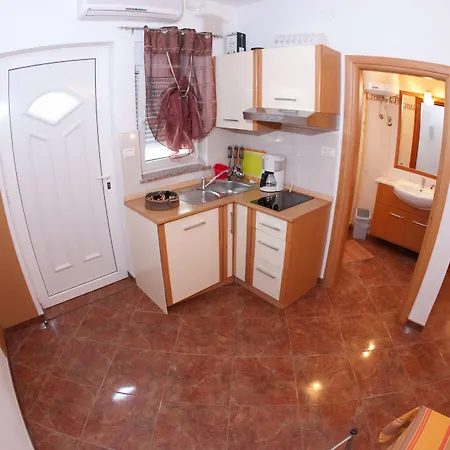 בית הארחה Mihaela פאז'אנה